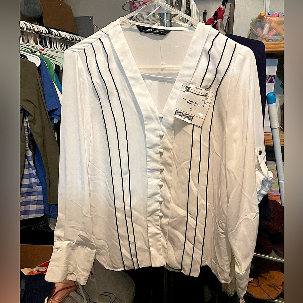 Zara Basic White Button Up Top